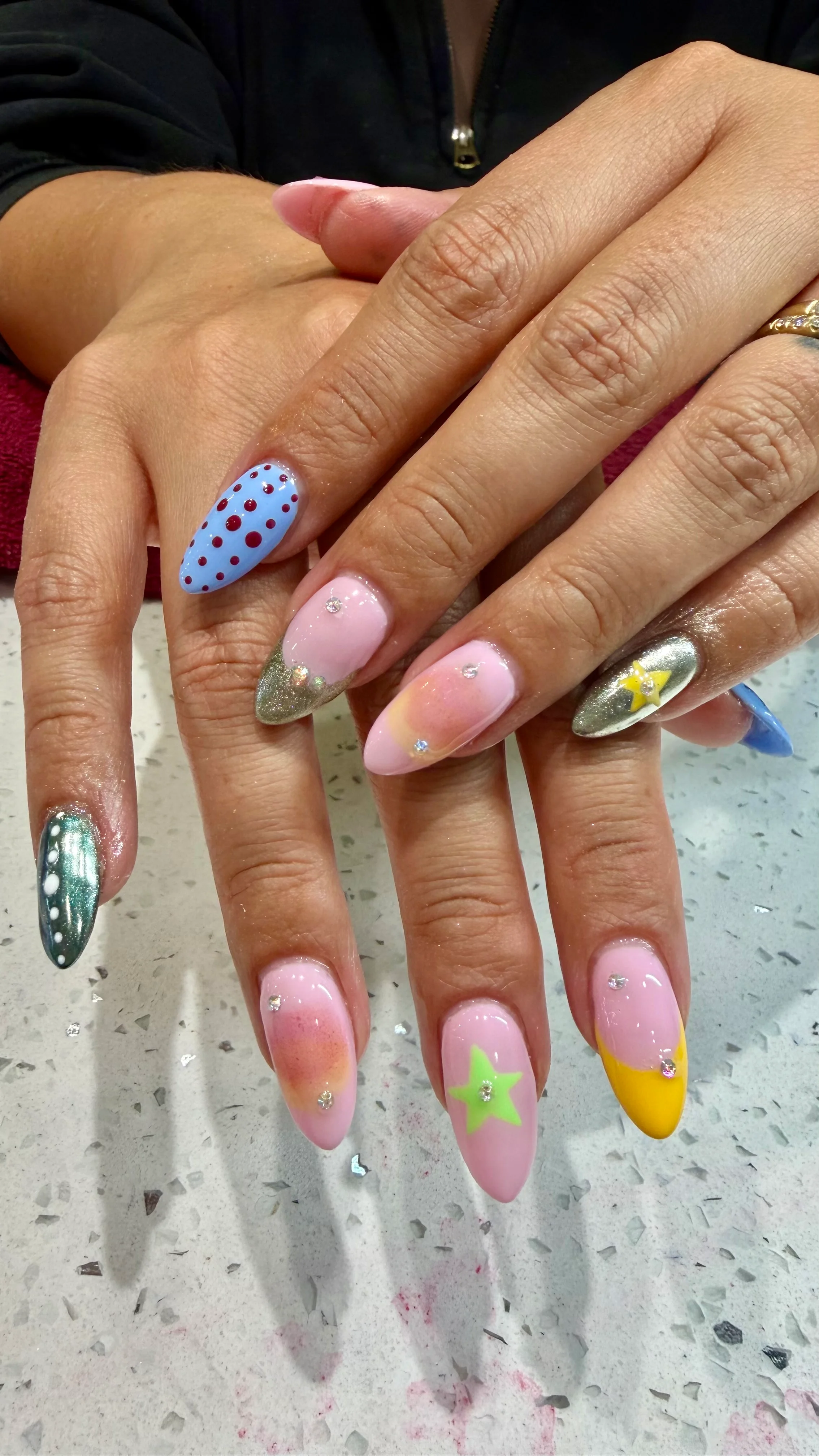 Nail gallery